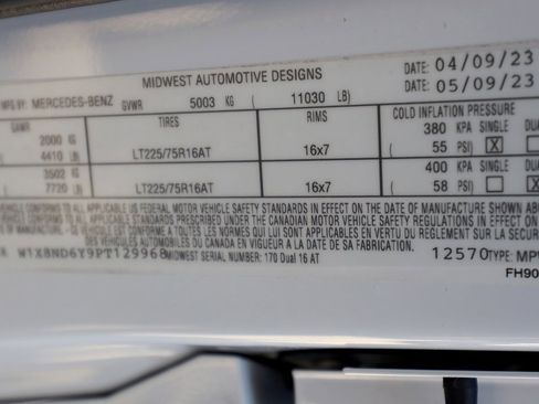 Used 2023 Mercedes-Benz Sprinter 3500 image 38