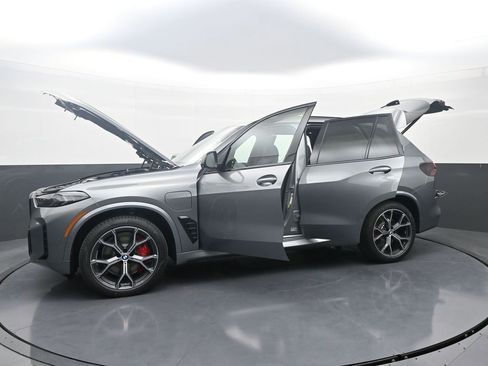 New 2026 BMW X5 xDrive50e w/ M Sport Package AWD/4WD image 41