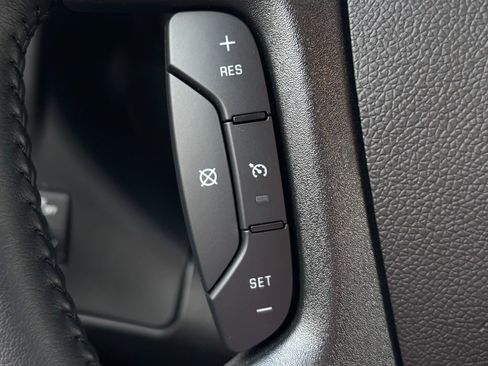 Used 2022 Chevrolet Express 3500 w/ Power Convenience Package RWD image 16