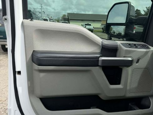Used 2021 Ford F250 XLT w/ XLT Value Package AWD/4WD image 14
