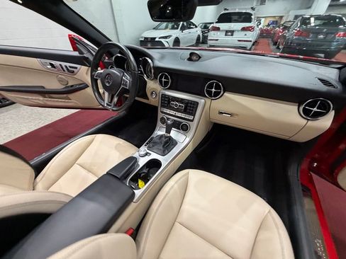 Used 2013 Mercedes-Benz SLK 350 image 27