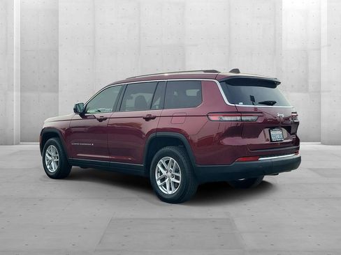 Used 2023 Jeep Grand Cherokee L Laredo w/ Luxury Tech Group I image 2