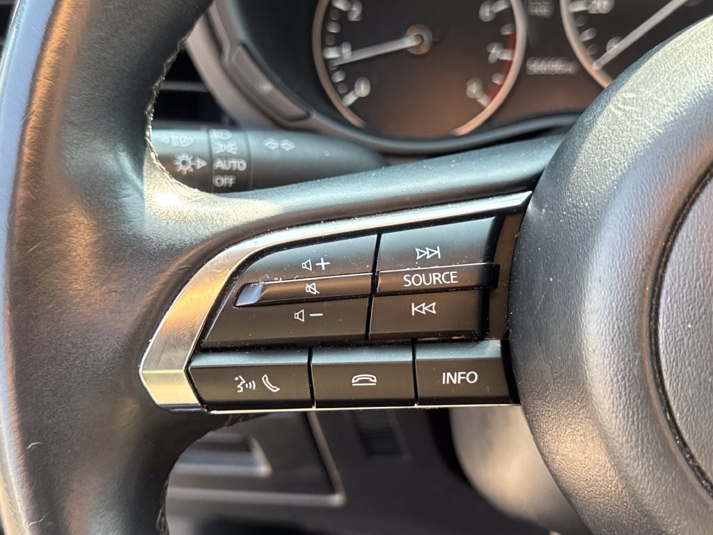Used 2025 MAZDA MAZDA3 s FWD image 27