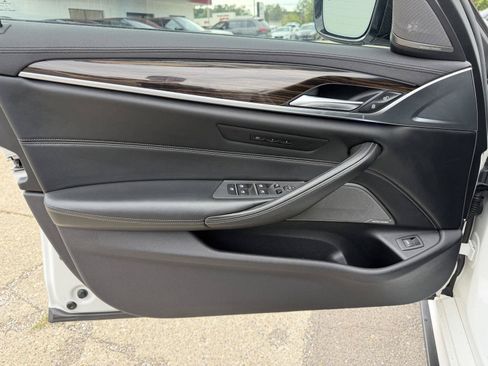 Used 2018 BMW M550i xDrive AWD/4WD image 11