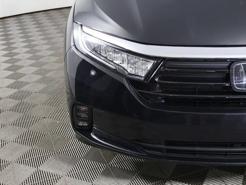 Used 2023 Honda Odyssey EX-L image 13