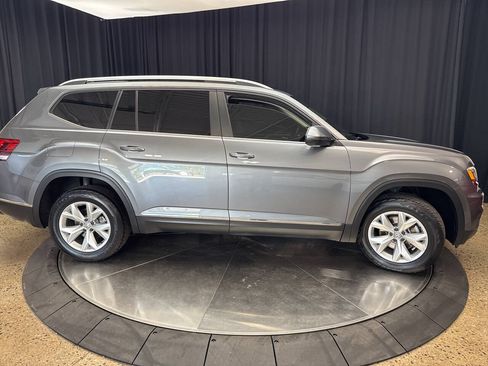 Used 2018 Volkswagen Atlas SEL AWD/4WD image 10
