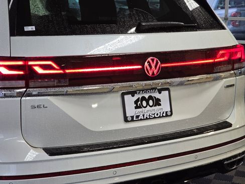 New 2026 Volkswagen Atlas SEL Premium R-Line image 13