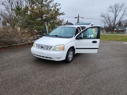Used 2005 Ford Freestar S image 23