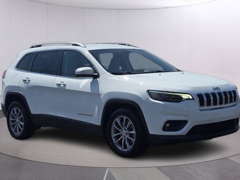 Used 2020 Jeep Cherokee Latitude Plus FWD image 3