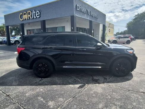 Used 2024 Ford Explorer XLT RWD image 4