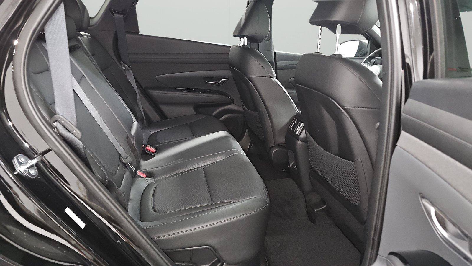 New 2026 Hyundai Tucson Limited AWD/4WD image 13