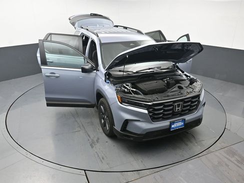 Certified 2025 Honda Pilot Sport image 55