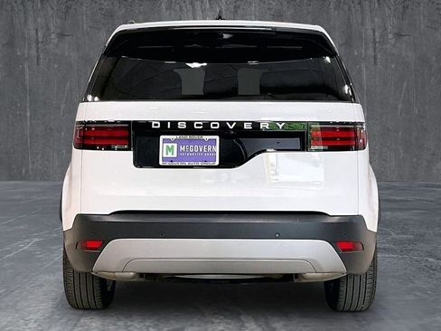 Used 2025 Land Rover Discovery S AWD/4WD image 5