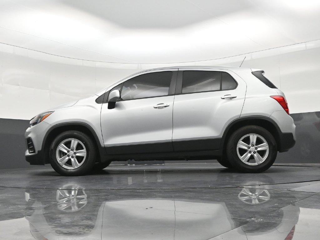Used 2020 Chevrolet Trax LS FWD image 24