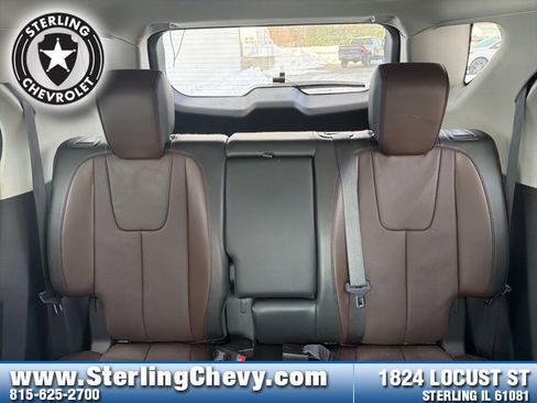 Used 2015 Chevrolet Equinox LTZ image 12