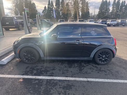 Used 2015 MINI Cooper 2-Door Hardtop image 1