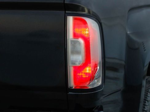 Used 2021 GMC Canyon Elevation w/ Driver Alert Package image 10