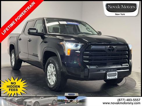 Used 2023 Toyota Tundra SR5 w/ SR5 Convenience Package AWD/4WD image 1
