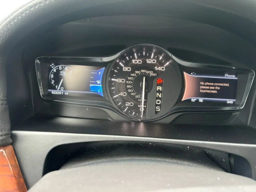 Used 2015 Lincoln MKX AWD w/ Equipment Group 102A image 21