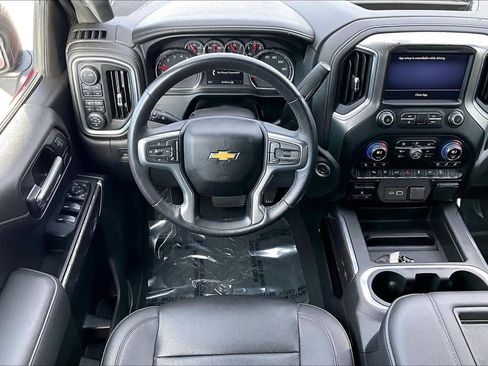 Used 2022 Chevrolet Silverado 1500 LTZ image 6