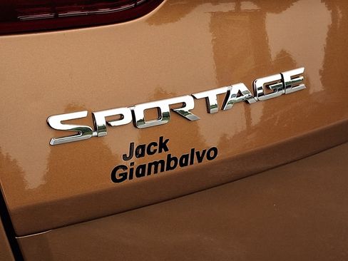 Used 2020 Kia Sportage LX AWD/4WD image 30