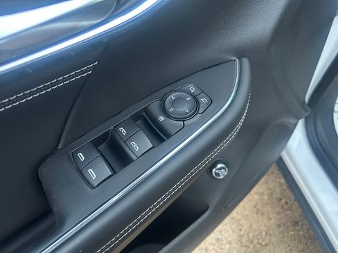 Used 2022 Buick Envision Preferred image 14