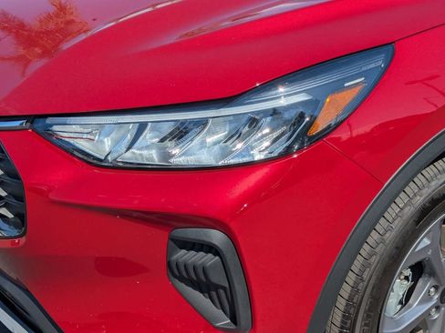Used 2025 Ford Escape ST-Line AWD/4WD image 11