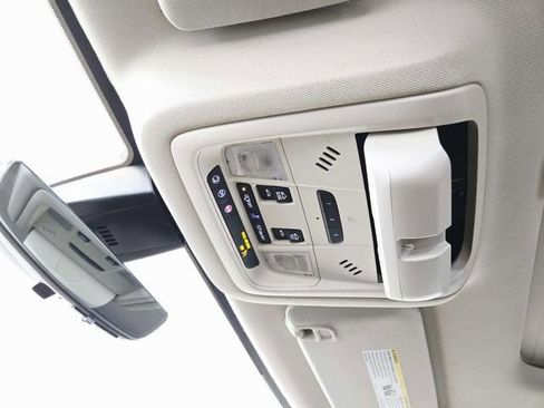 Certified 2023 GMC Acadia Denali w/ Black Diamond Edition image 32