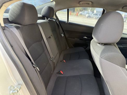 Used 2016 Chevrolet Cruze LT w/ RS Package FWD image 19