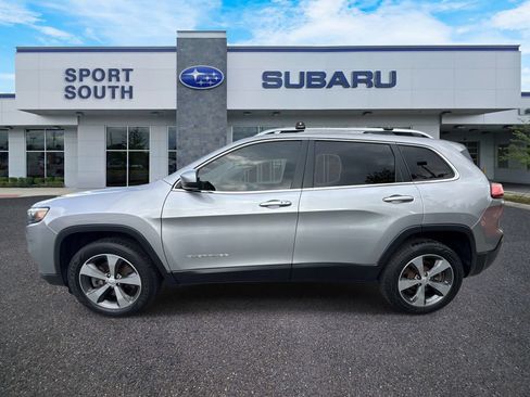 Used 2020 Jeep Cherokee Limited AWD/4WD image 6