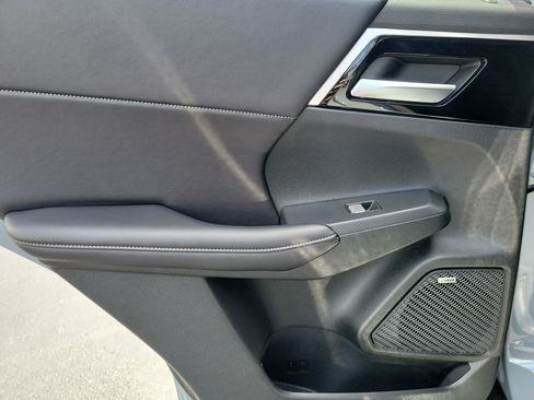 New 2026 Mitsubishi Outlander SE FWD image 12
