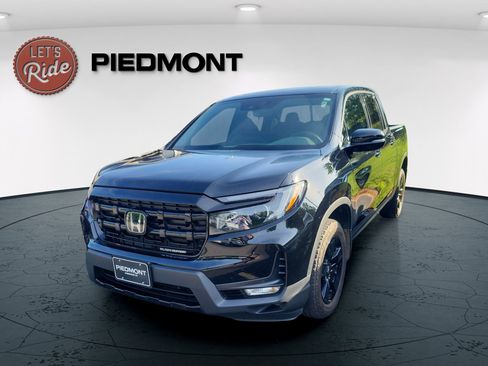 Certified 2024 Honda Ridgeline Black Edition image 1