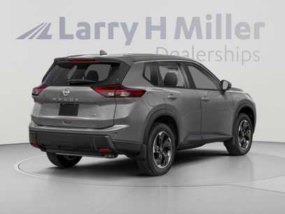 Used 2024 Nissan Rogue SV