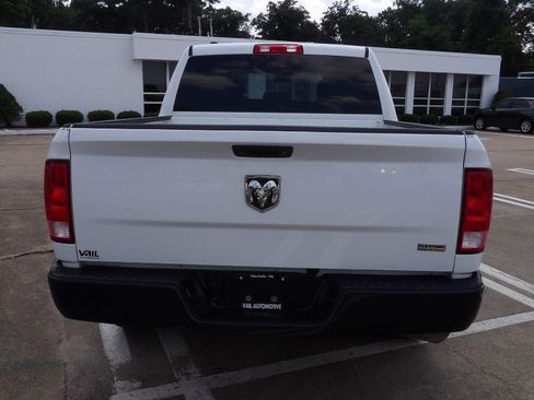 Used 2018 RAM 1500 Tradesman RWD image 3