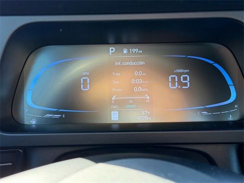 Used 2025 Hyundai Elantra Sport image 15