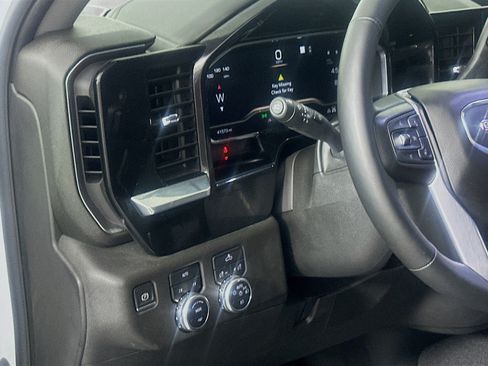 Used 2023 GMC Sierra 1500 Elevation AWD/4WD image 16
