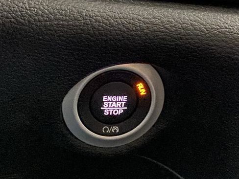 New 2026 Chrysler Pacifica Limited w/ Trailer Tow Group image 46