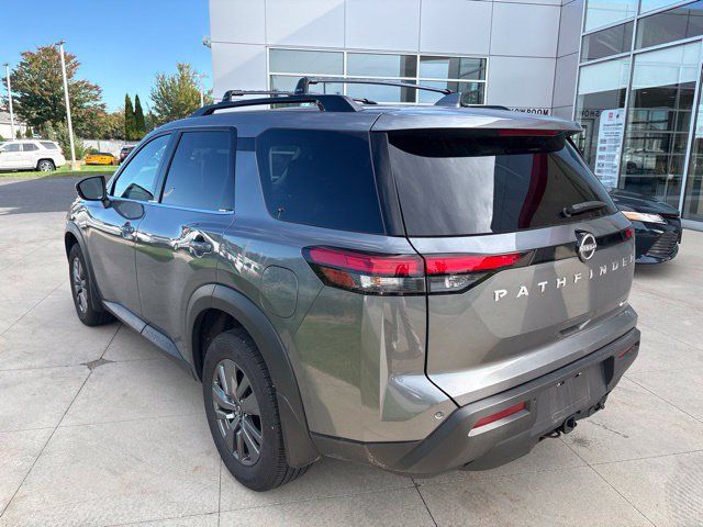 Used 2025 Nissan Pathfinder SV w/ SV Premium Package AWD/4WD image 5