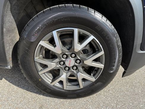 Used 2021 GMC Acadia SLE w/ GMC Pro Grade Package image 40