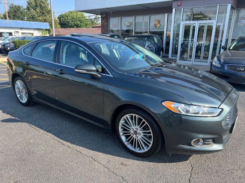Used 2015 Ford Fusion SE w/ Equipment Group 202A FWD image 4