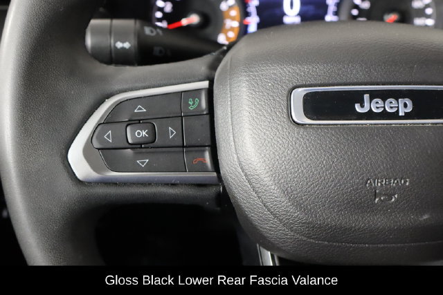 Used 2022 Jeep Compass Latitude FWD image 8