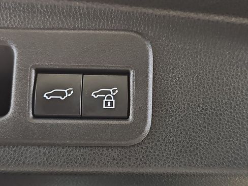 Used 2025 Toyota 4Runner TRD Off-Road Premium w/ Tow Technology Package AWD/4WD image 16