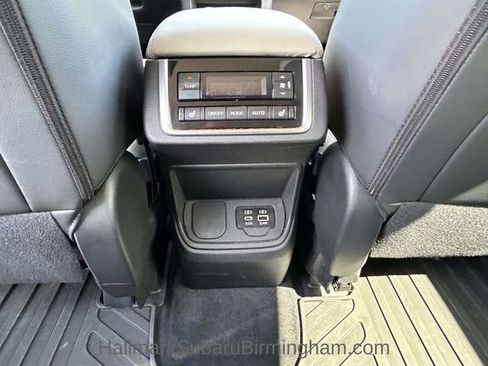 Certified 2024 Subaru Ascent Limited AWD/4WD image 12