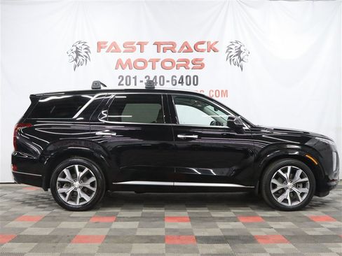 Used 2022 Hyundai Palisade Limited w/ Cargo Package AWD/4WD image 4