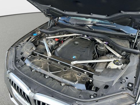 Used 2024 BMW X5 xDrive40i w/ Premium Package AWD/4WD image 10