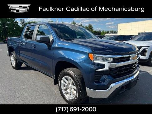 Used 2023 Chevrolet Silverado 1500 LT AWD/4WD image 2