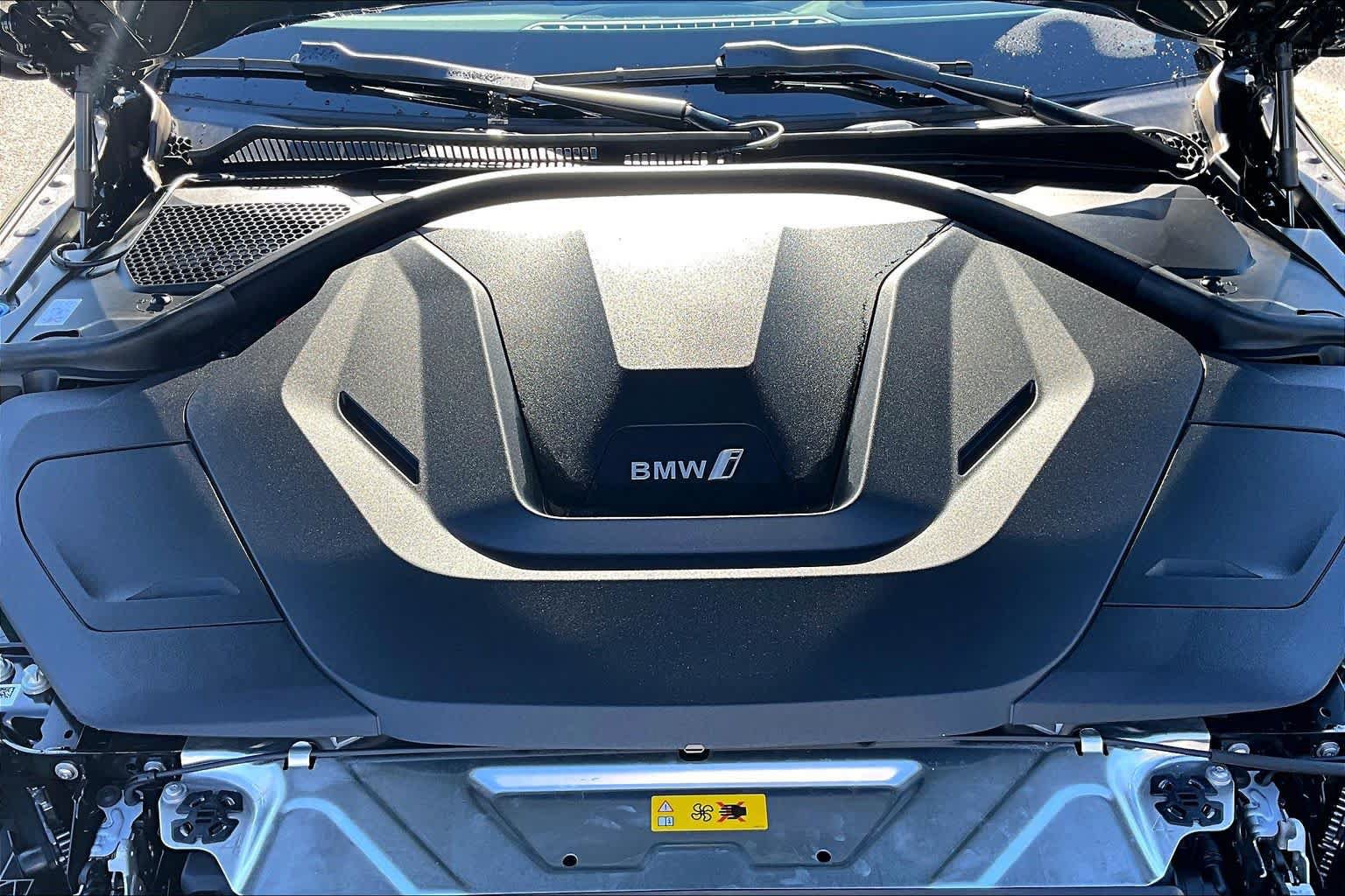 Used 2024 BMW i4 eDrive40 w/ M Sport Package RWD image 31