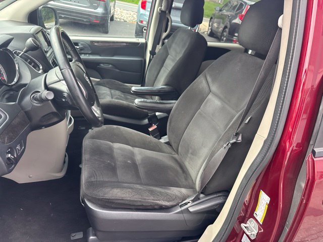 Used 2017 Dodge Grand Caravan SE w/ Power Window Group FWD image 9