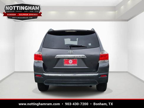 Used 2013 Toyota Highlander SE FWD image 5