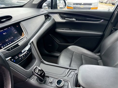 Used 2023 Cadillac XT5 Premium Luxury image 26